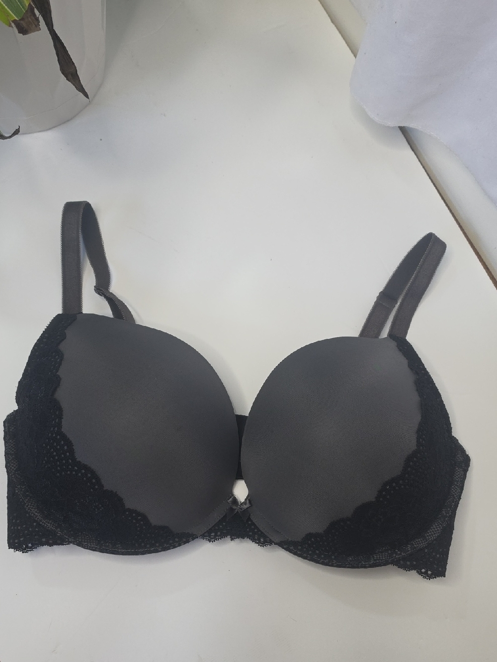 Torrid Gray Black Lace Padded Underwire Size 38DDD